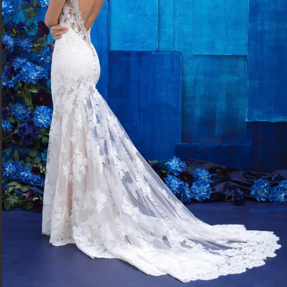 ✨Allure Wedding Dress